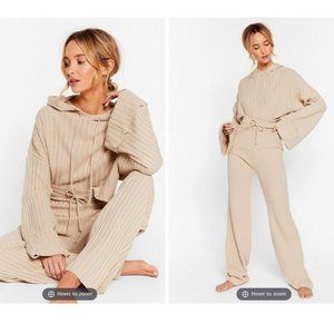 NWT 2-pc Lounge Set